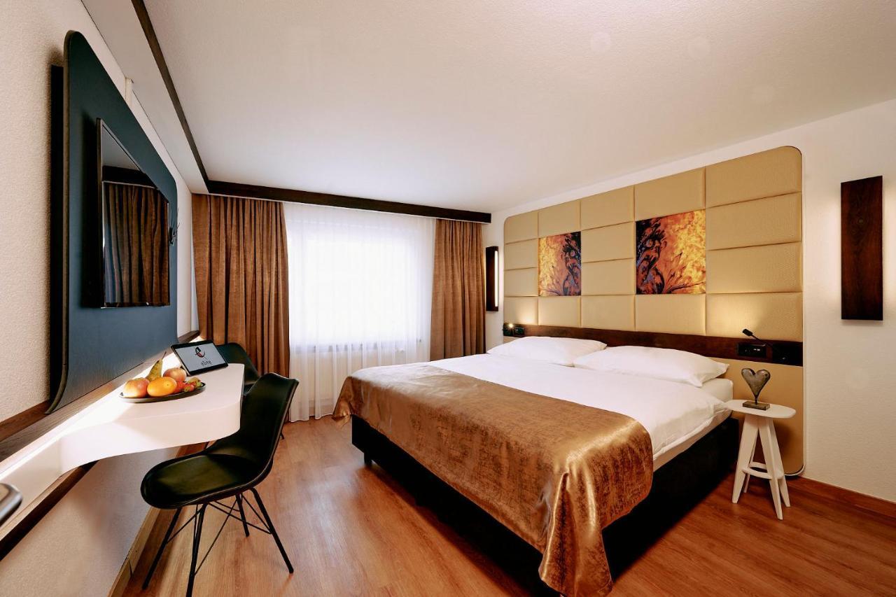 Elite Hotel Visp Bagian luar foto