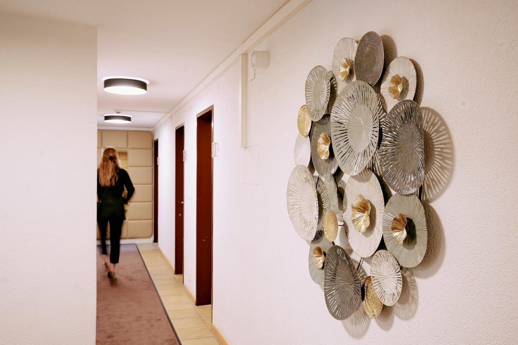 Elite Hotel Visp Bagian luar foto